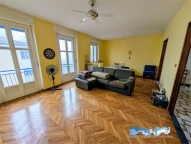 Visualizza le foto dell'immobile