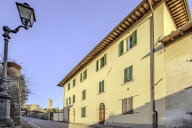 Visualizza le foto dell'immobile