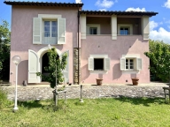 Visualizza le foto dell'immobile