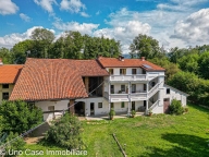Visualizza le foto dell'immobile