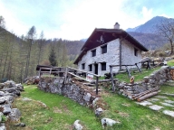 Visualizza le foto dell'immobile