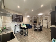 Visualizza le foto dell'immobile