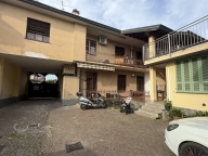 Visualizza le foto dell'immobile