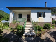 Visualizza le foto dell'immobile