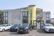 Visualizza le foto dell'immobile