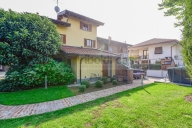 Visualizza le foto dell'immobile