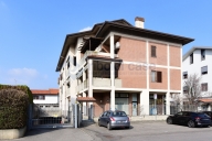 Visualizza le foto dell'immobile