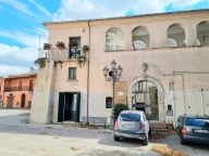 Visualizza le foto dell'immobile