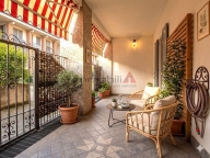 Visualizza le foto dell'immobile