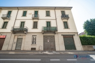 Visualizza le foto dell'immobile