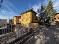 Visualizza le foto dell'immobile