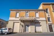 Visualizza le foto dell'immobile