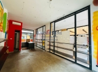 Visualizza le foto dell'immobile