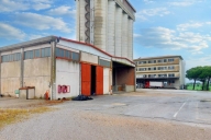 Visualizza le foto dell'immobile