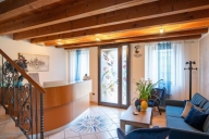 Visualizza le foto dell'immobile