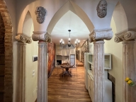 Visualizza le foto dell'immobile