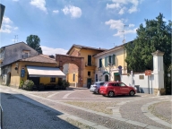 Visualizza le foto dell'immobile