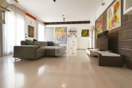 Visualizza le foto dell'immobile