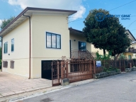 Visualizza le foto dell'immobile Visualizza le foto dell'immobile