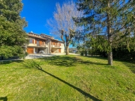 Visualizza le foto dell'immobile