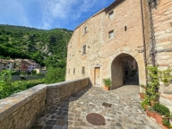 Visualizza le foto dell'immobile