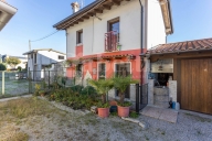 Visualizza le foto dell'immobile