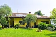 Visualizza le foto dell'immobile