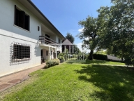 Visualizza le foto dell'immobile Visualizza le foto dell'immobile