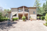 Visualizza le foto dell'immobile