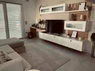 Visualizza le foto dell'immobile Visualizza le foto dell'immobile