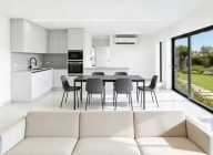 Visualizza le foto dell'immobile