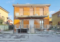 Visualizza le foto dell'immobile