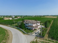 Visualizza le foto dell'immobile Visualizza le foto dell'immobile