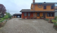 Visualizza le foto dell'immobile