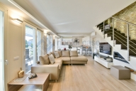 Visualizza le foto dell'immobile