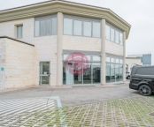 Visualizza le foto dell'immobile