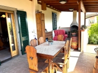 Visualizza le foto dell'immobile