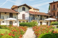 Visualizza le foto dell'immobile