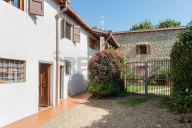 Visualizza le foto dell'immobile