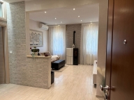 Visualizza le foto dell'immobile Visualizza le foto dell'immobile