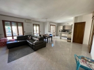 Visualizza le foto dell'immobile Visualizza le foto dell'immobile