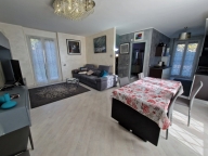 Visualizza le foto dell'immobile