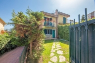 Visualizza le foto dell'immobile