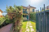 Visualizza le foto dell'immobile