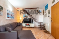 Visualizza le foto dell'immobile