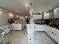 Visualizza le foto dell'immobile