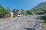 Visualizza le foto dell'immobile