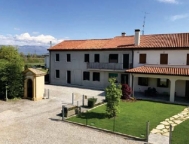 Visualizza le foto dell'immobile