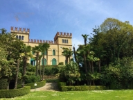 Visualizza le foto dell'immobile