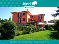 Visualizza le foto dell'immobile